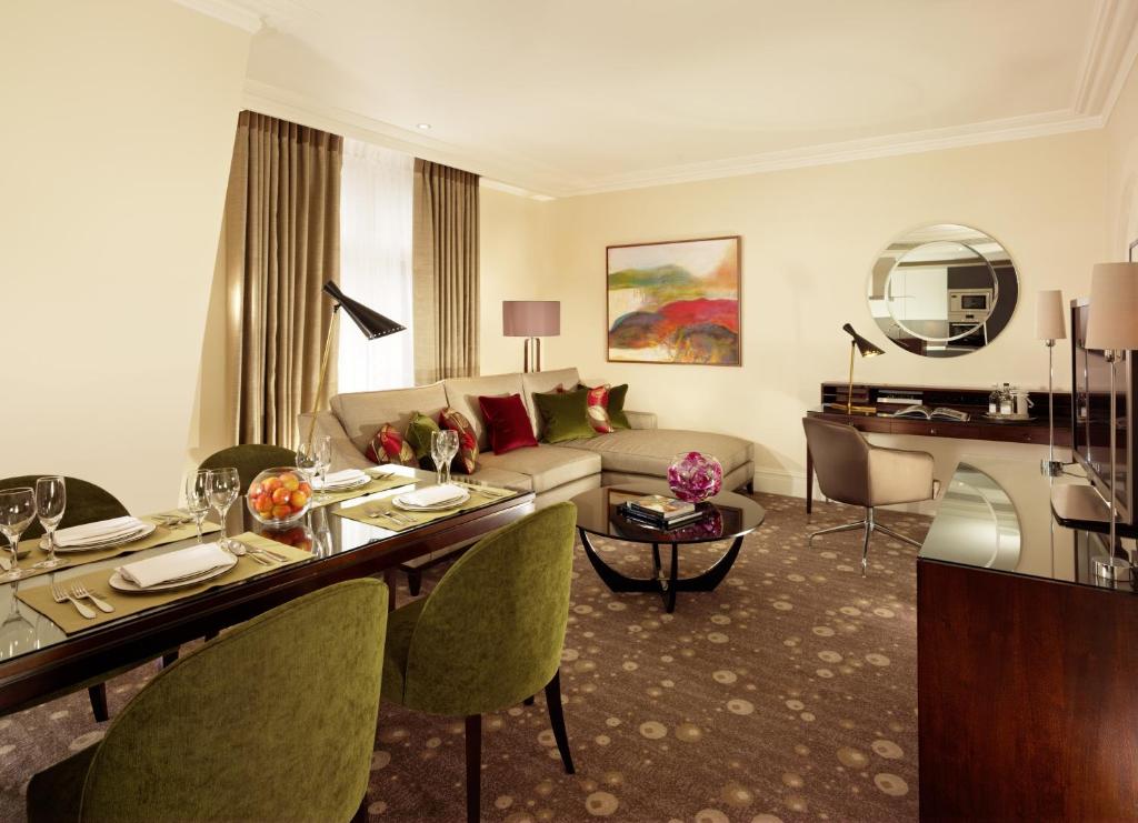 Taj 51 Buckingham Gate Suites and Residences - Minsters Deluxe Two Bedroom Suite