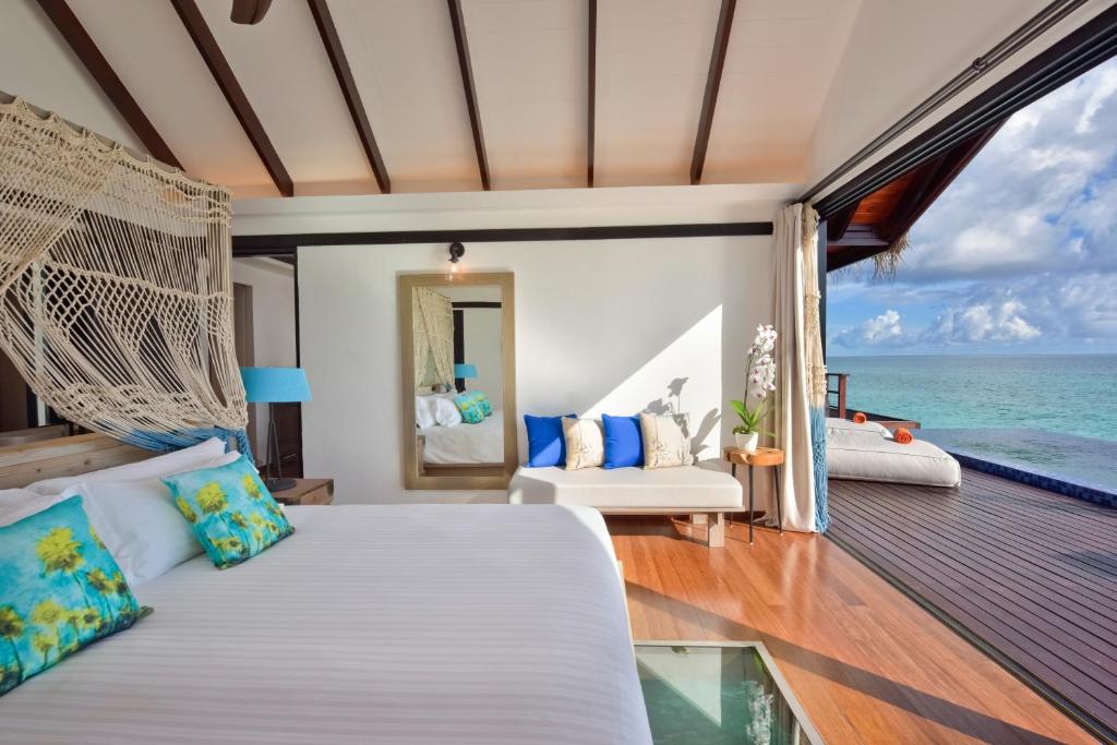 Grand Park Kodhipparu Maldives - View 11