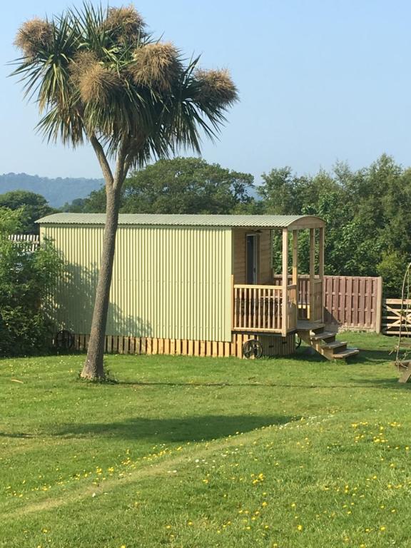 Orme View Lodges - Cabaña Del Pastor Puffn