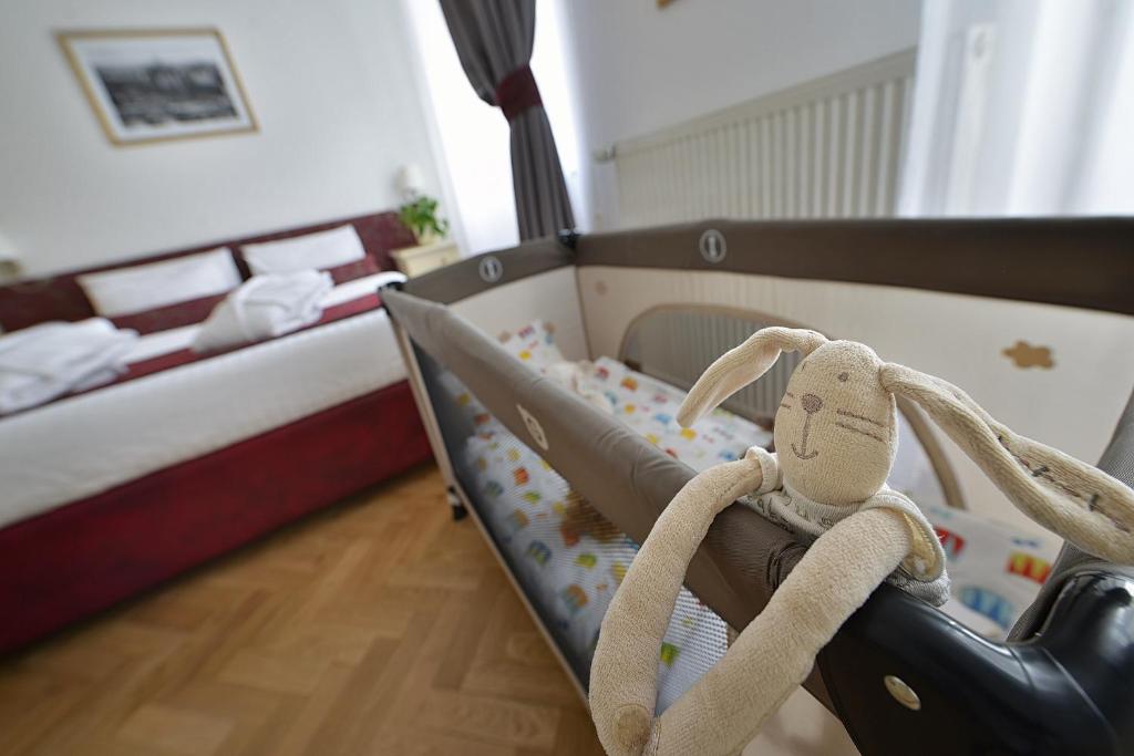 Hotel Suite Home Prague - Resim 25