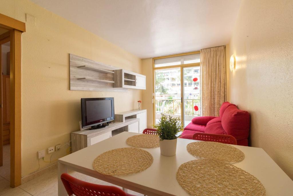 Cataluña 92 Ref. 1022, Salou – Updated 2022 Prices