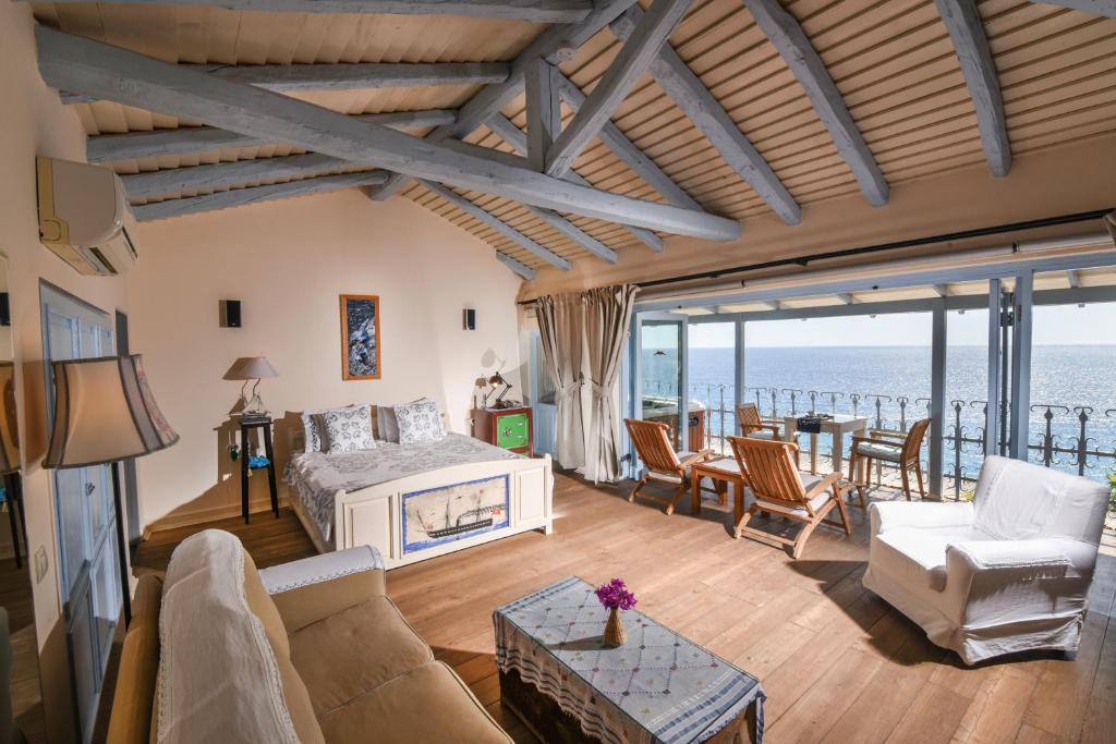 Beyaz Yunus Hotel - Adult Only - 带有横交和海观的豪华双层房间