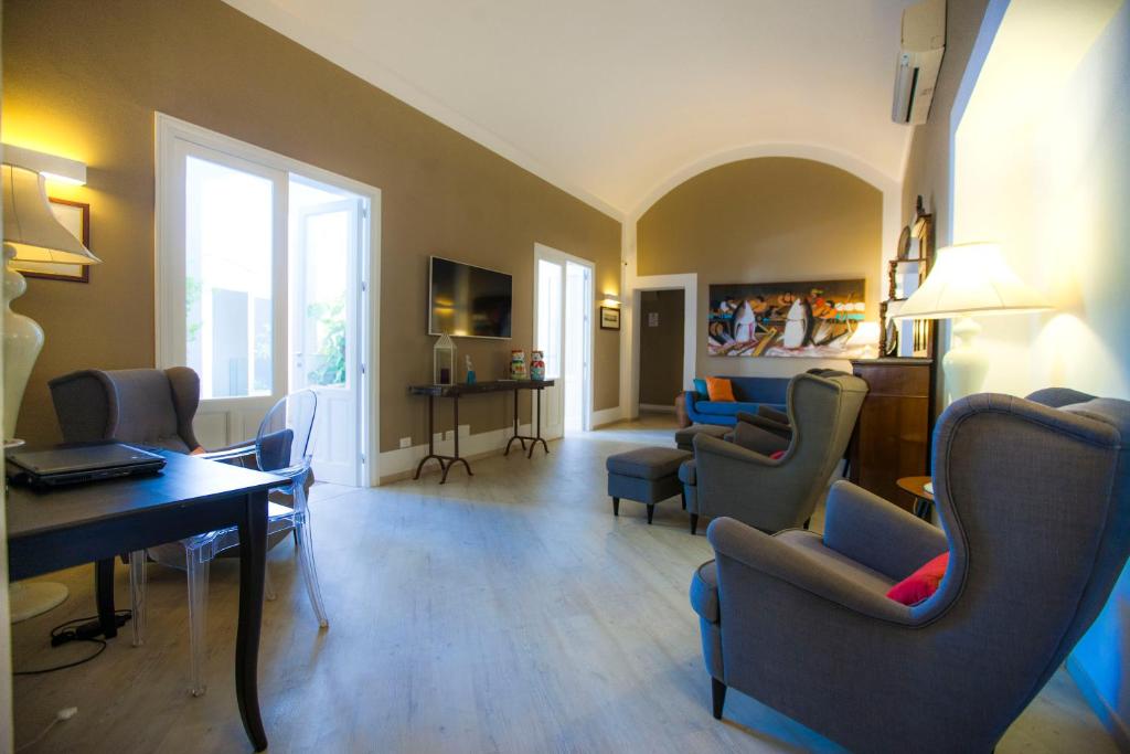 Posezení v ubytování Aegusa Hotel