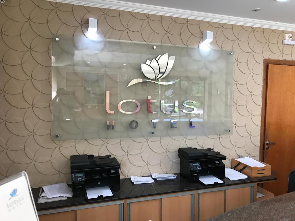  Lotus Hotel