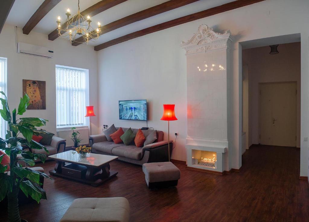 تصویر اتاق‌های Exquisite Two Bedroom Apartment With a Mezzanine - تصویر ۲