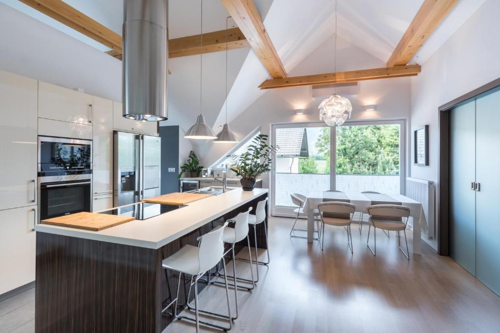 Kuchyň nebo kuchyňský kout v ubytování Bled Apartment Kirsch