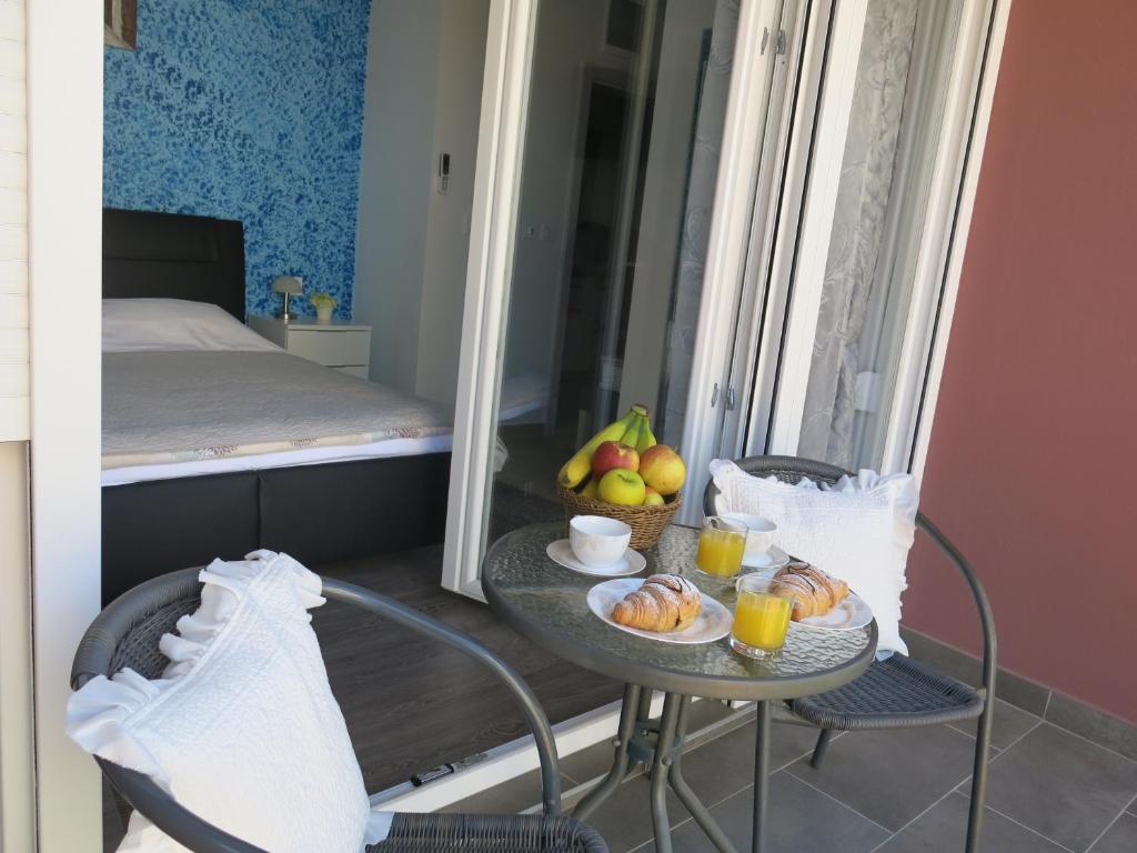 Green Corner, Zadar (updated prices 2025) - 9