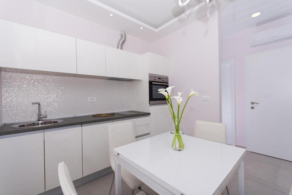 Apartments Soho - 15