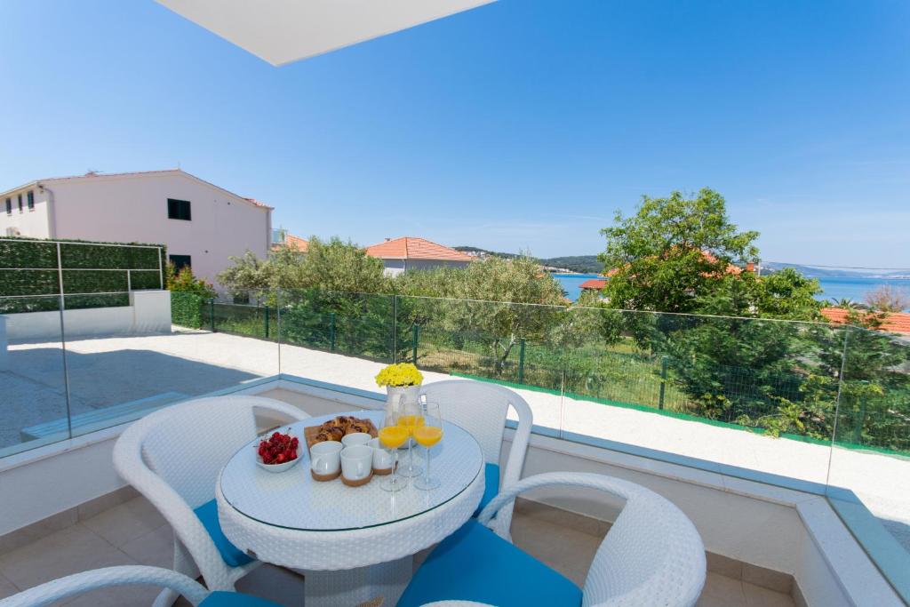 Apartments Soho - 13