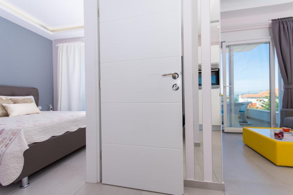 Apartments Soho - 18