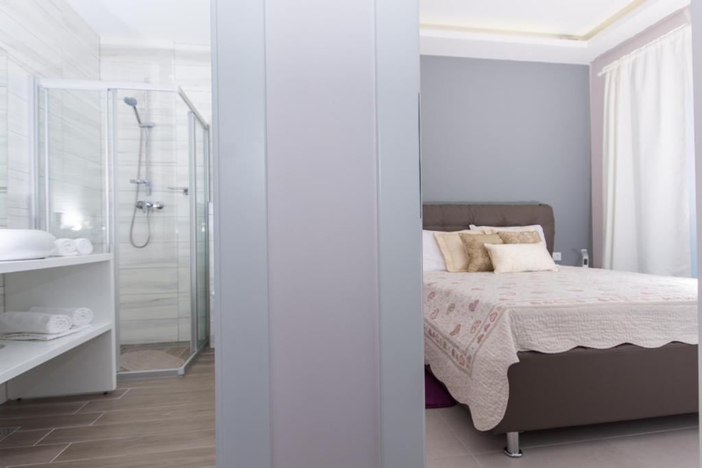 Apartments Soho - 12