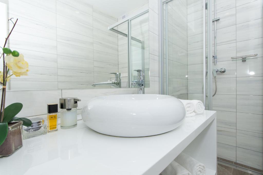 Apartments Soho - 16