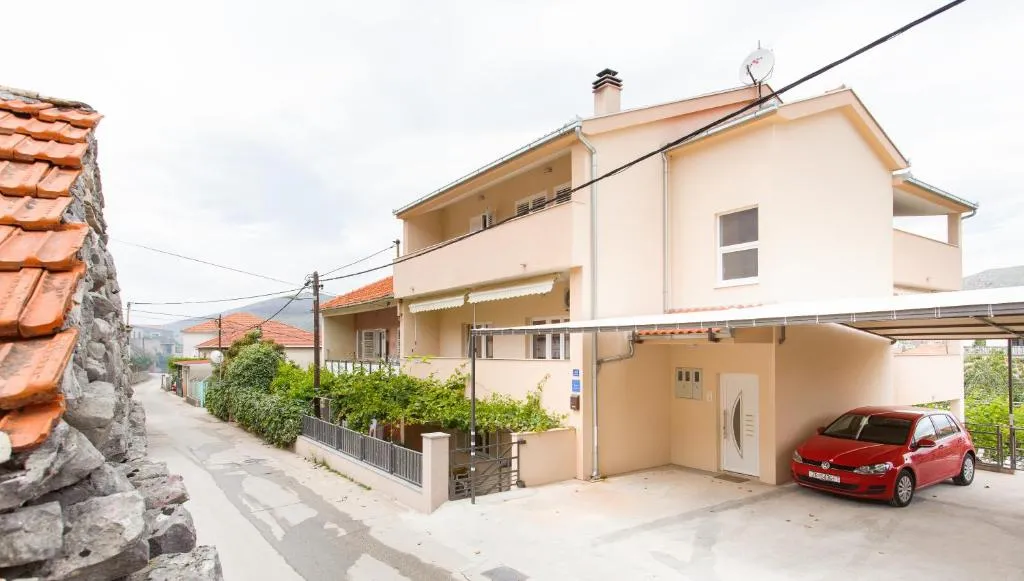 Apartment Gazo, Centola, Croatia