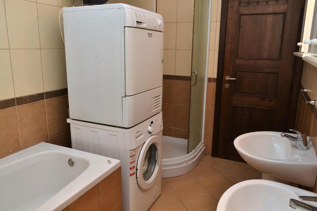 Foto Kotoris asuva majutusasutuse Apartments Villa Marta - Begovic galeriist