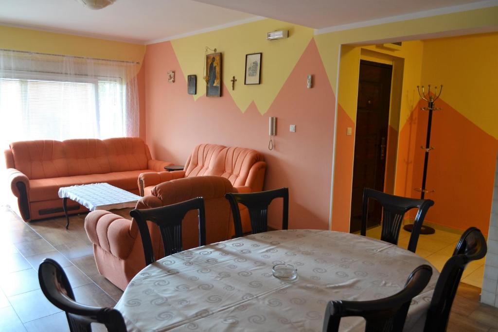 Foto Kotoris asuva majutusasutuse Apartments Villa Marta - Begovic galeriist