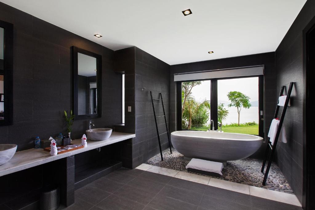2 Bedrooms Hillside Pool Villa with Free Afternoon Cocktail