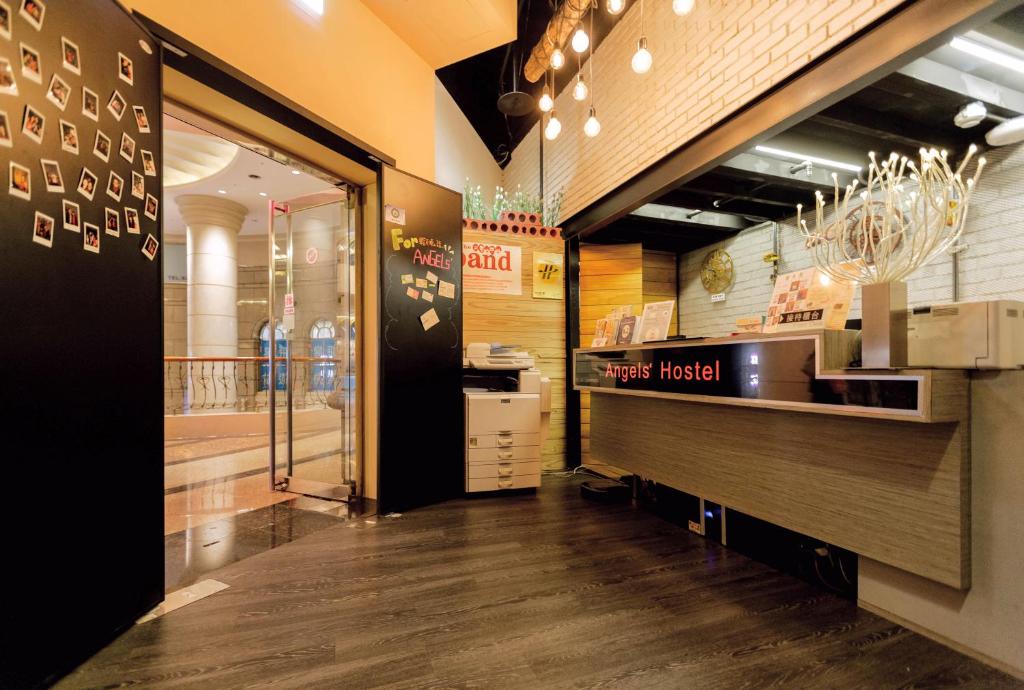 Kuchyň nebo kuchyňský kout v ubytování Angels Hostel Taipei Ximen