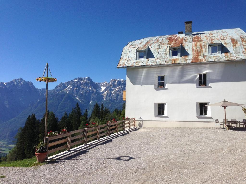 Splošen pogled na gorovje oz. razgled na gore, ki ga ponuja apartma