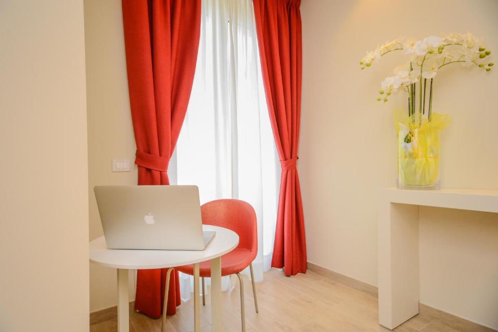 Posedenie v ubytovaní Hotel Villa Garuti