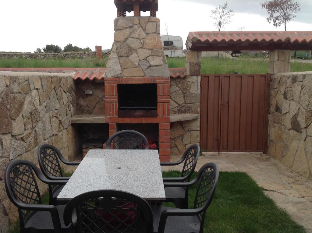 Patio nebo venkovní prostory v ubytování Casa Rural La Vega De Gredos