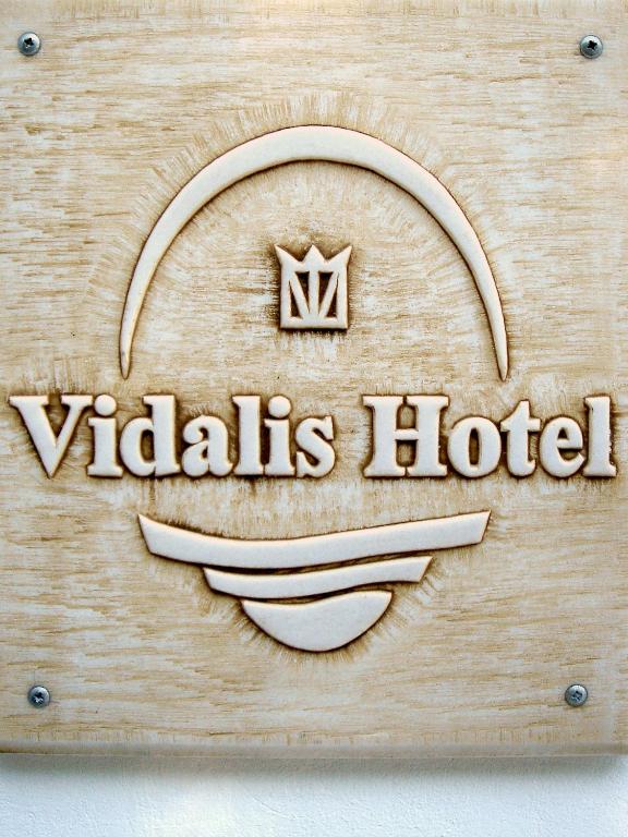 Certifikát, hodnocení, plakát nebo jiný dokument vystavený v ubytování Vidalis Hotel