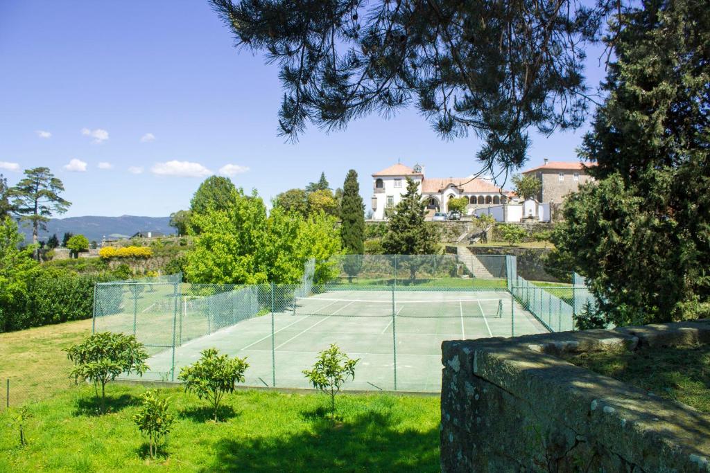 Tenis a/nebo squash v ubytování Boega Hotel nebo okolí