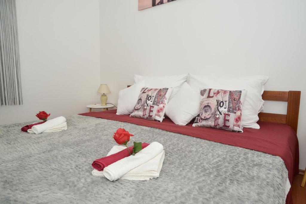 Postel nebo postele na pokoji v ubytování Apartment Antonio