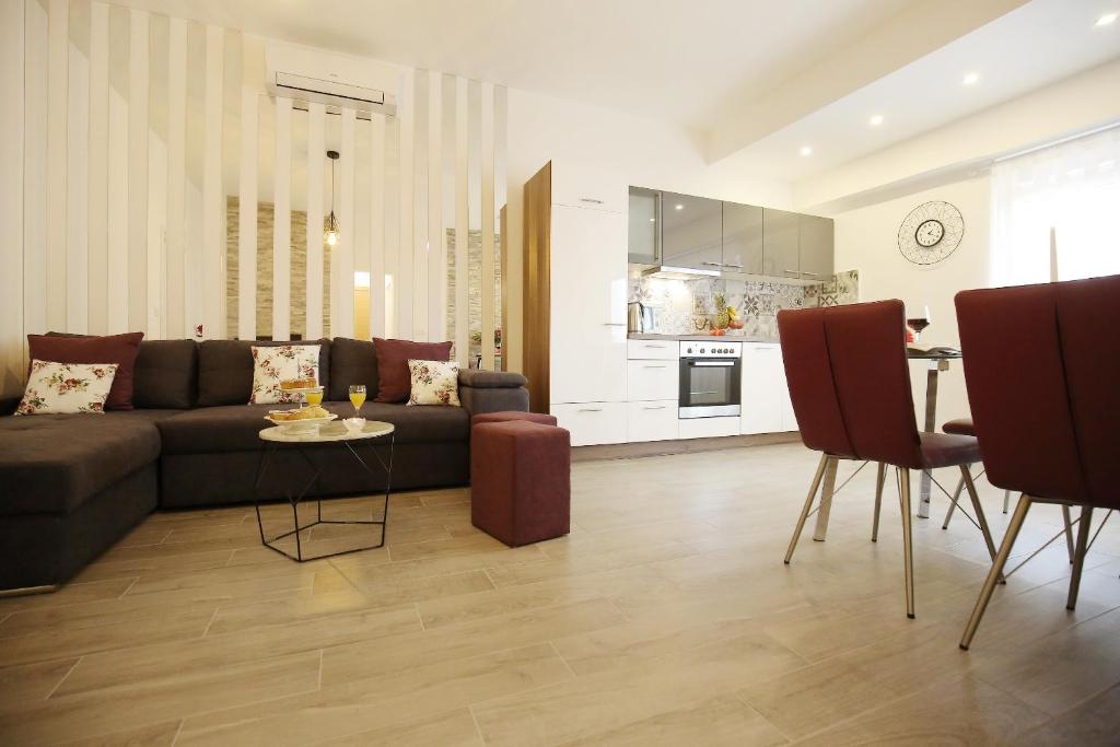 A'marie Apartments SELF CHECK-IN - 2