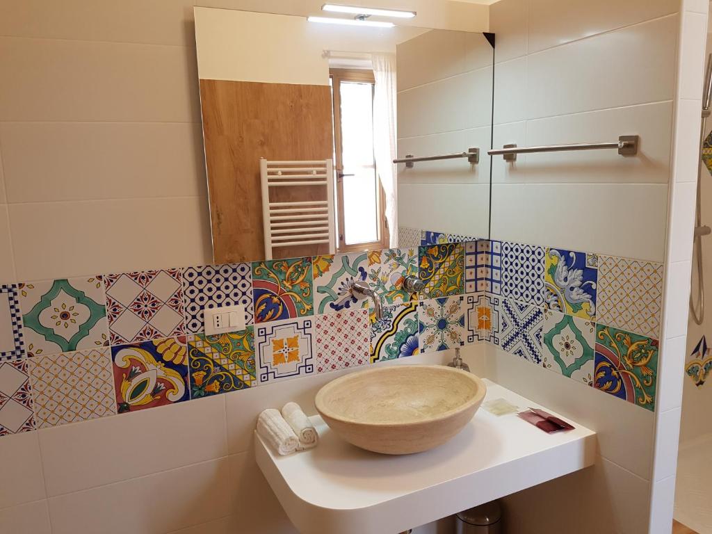 A bathroom at B&B Verdearancio