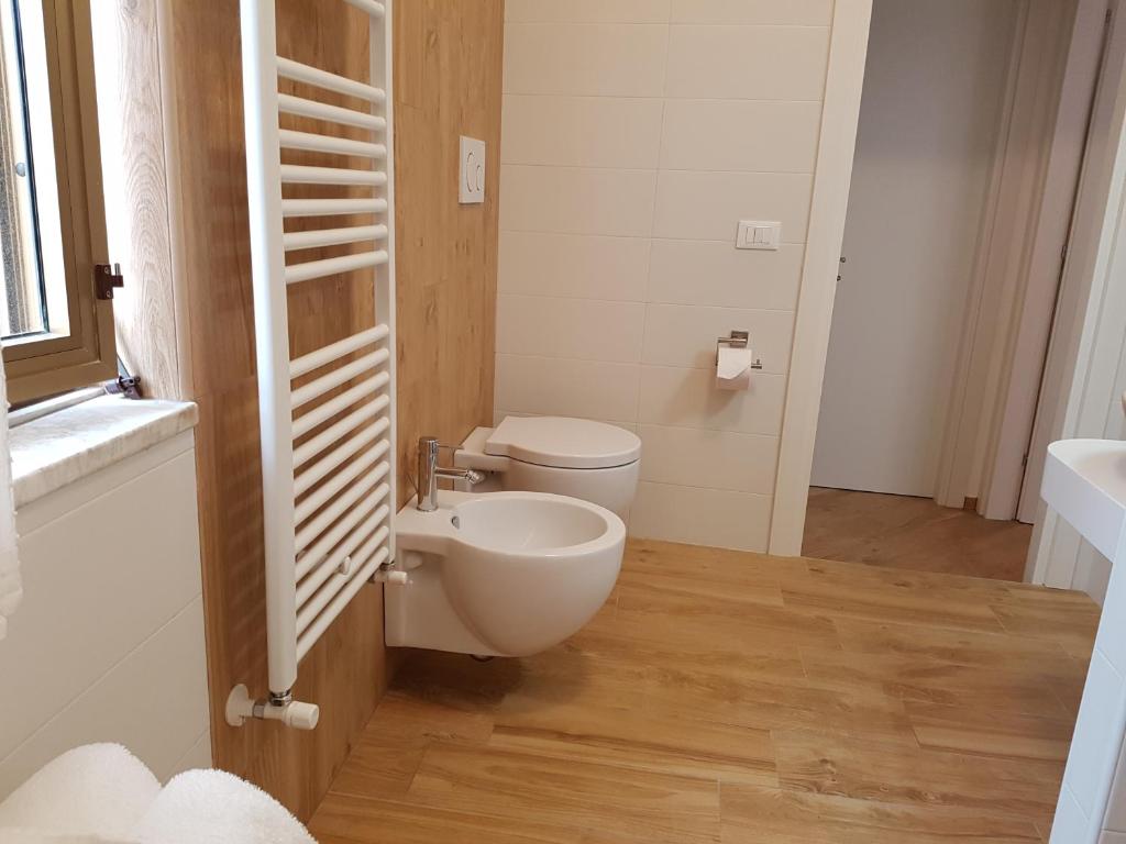 A bathroom at B&B Verdearancio