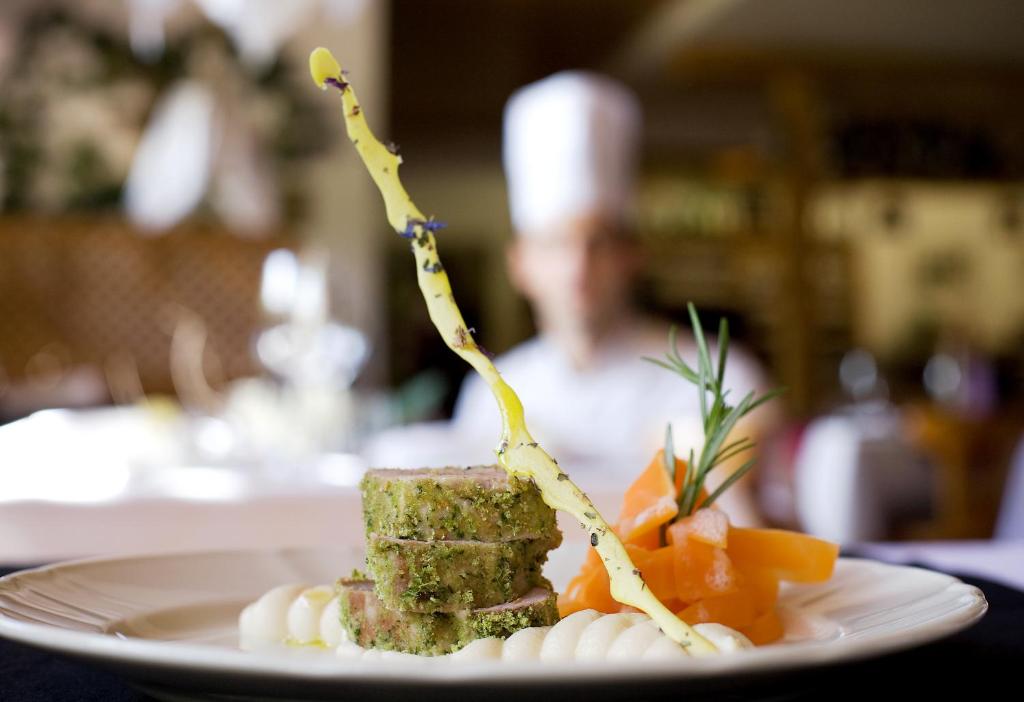 Jedzenie w hotelu lub w pobliżu