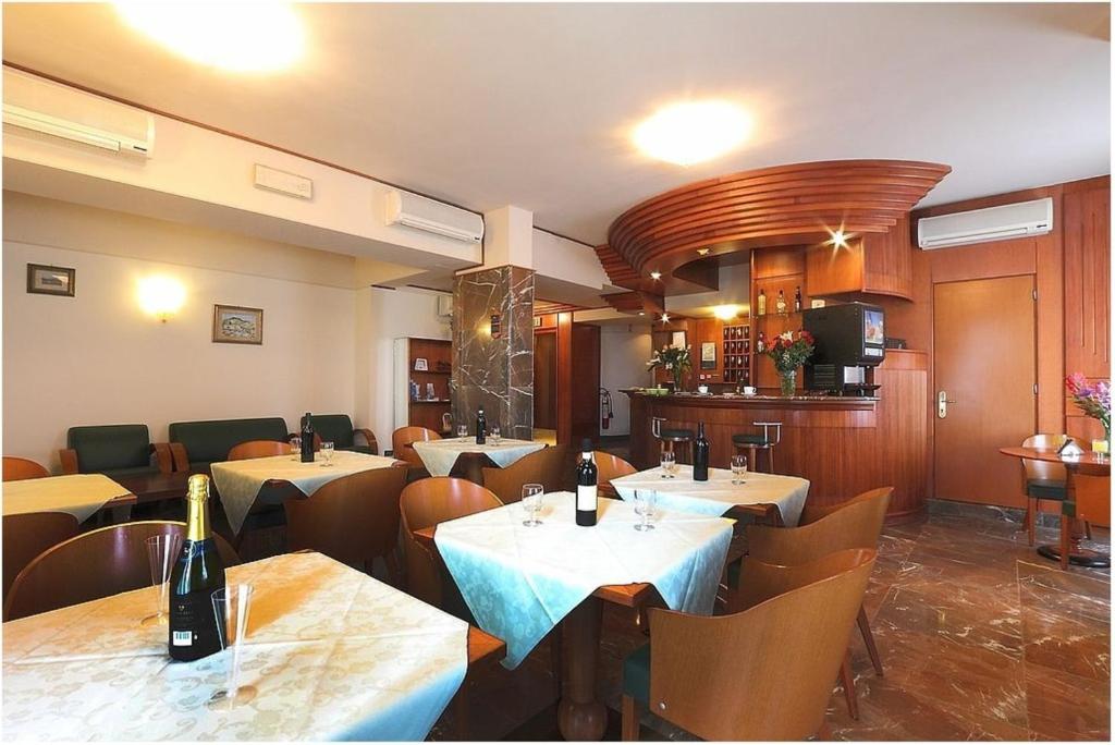 Hotel Arcadia - Resim 4