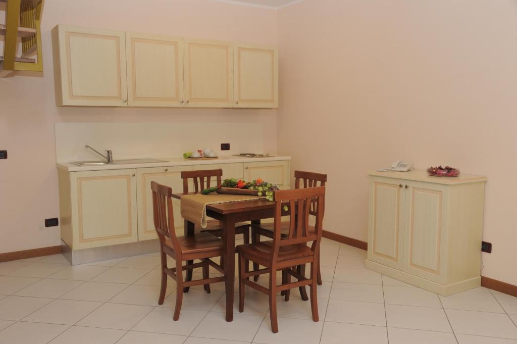 Kuchnia lub aneks kuchenny w obiekcie Hotel Plazza