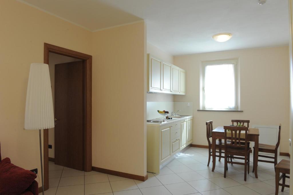 Kuchnia lub aneks kuchenny w obiekcie Hotel Plazza
