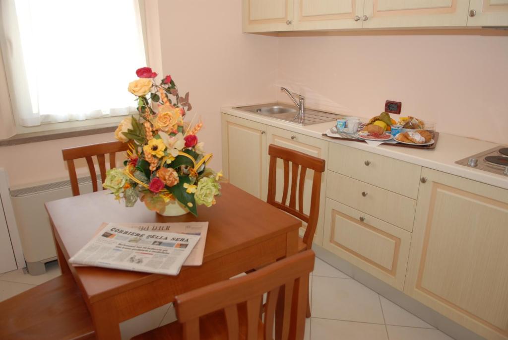 Kuchnia lub aneks kuchenny w obiekcie Hotel Plazza
