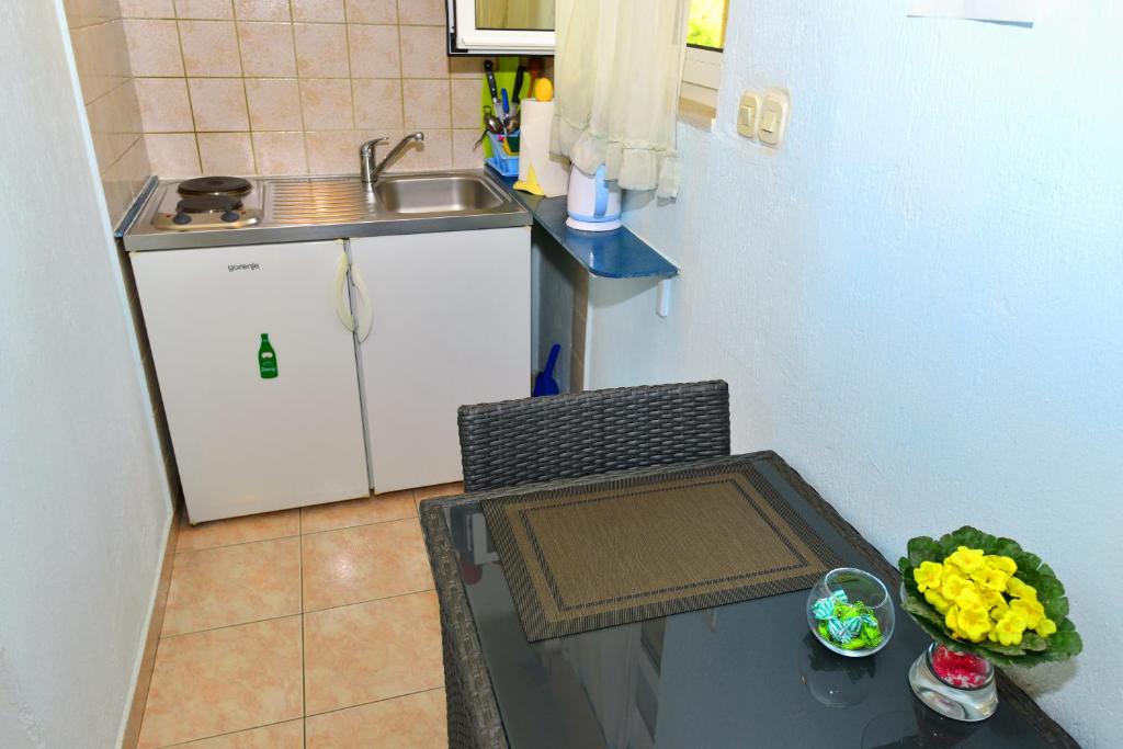 Apartments Veky 3 - 5