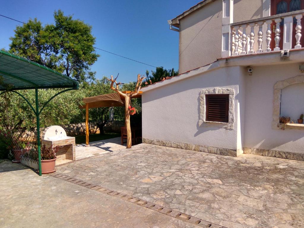 Budova, kde se apartmán nachází