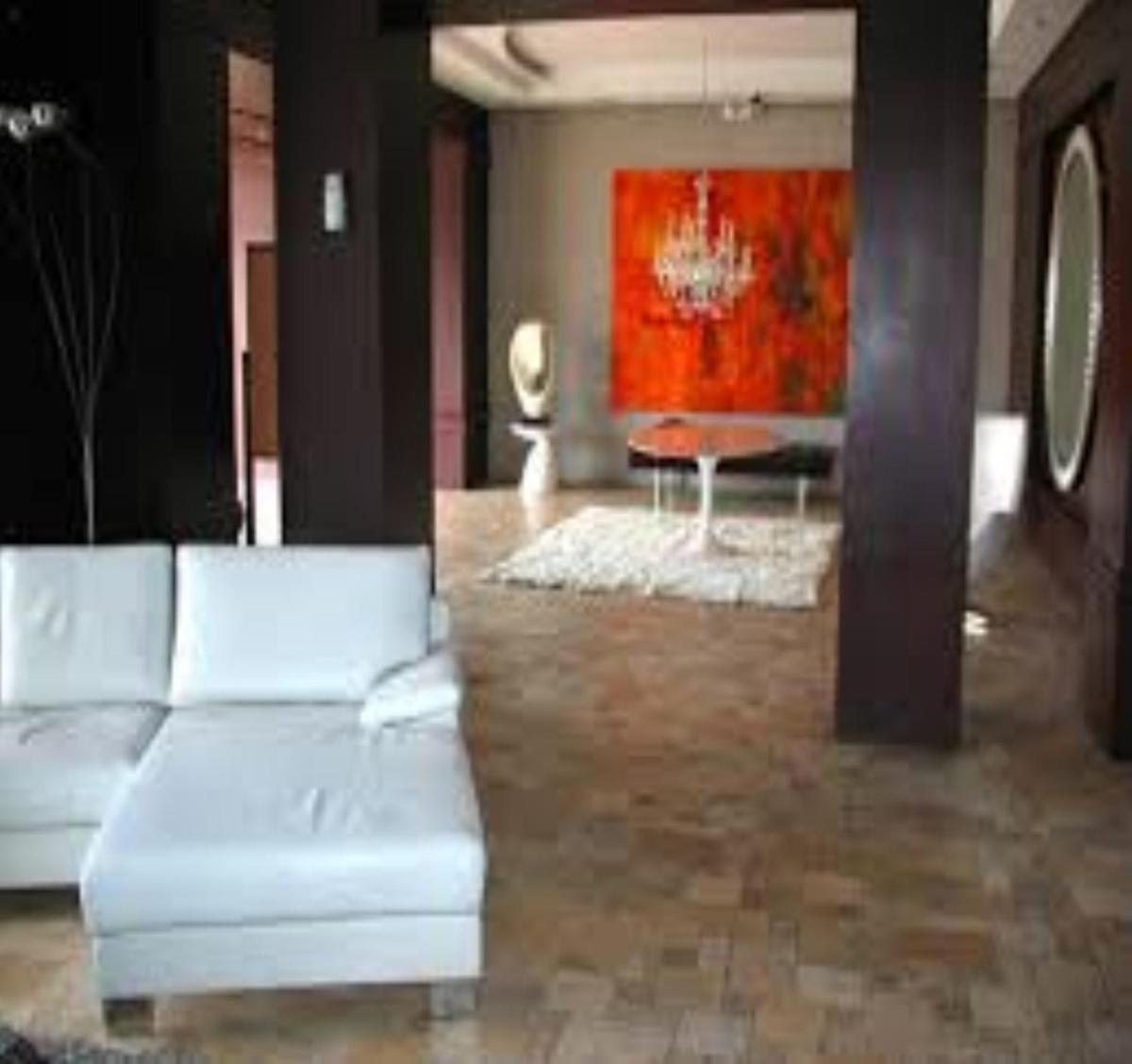 Edificio Parque Real Habitación con baño privado - Housity