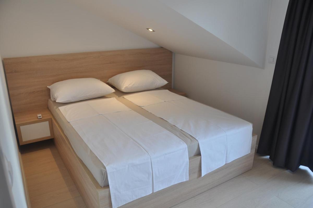 Anna Apartment - Housity