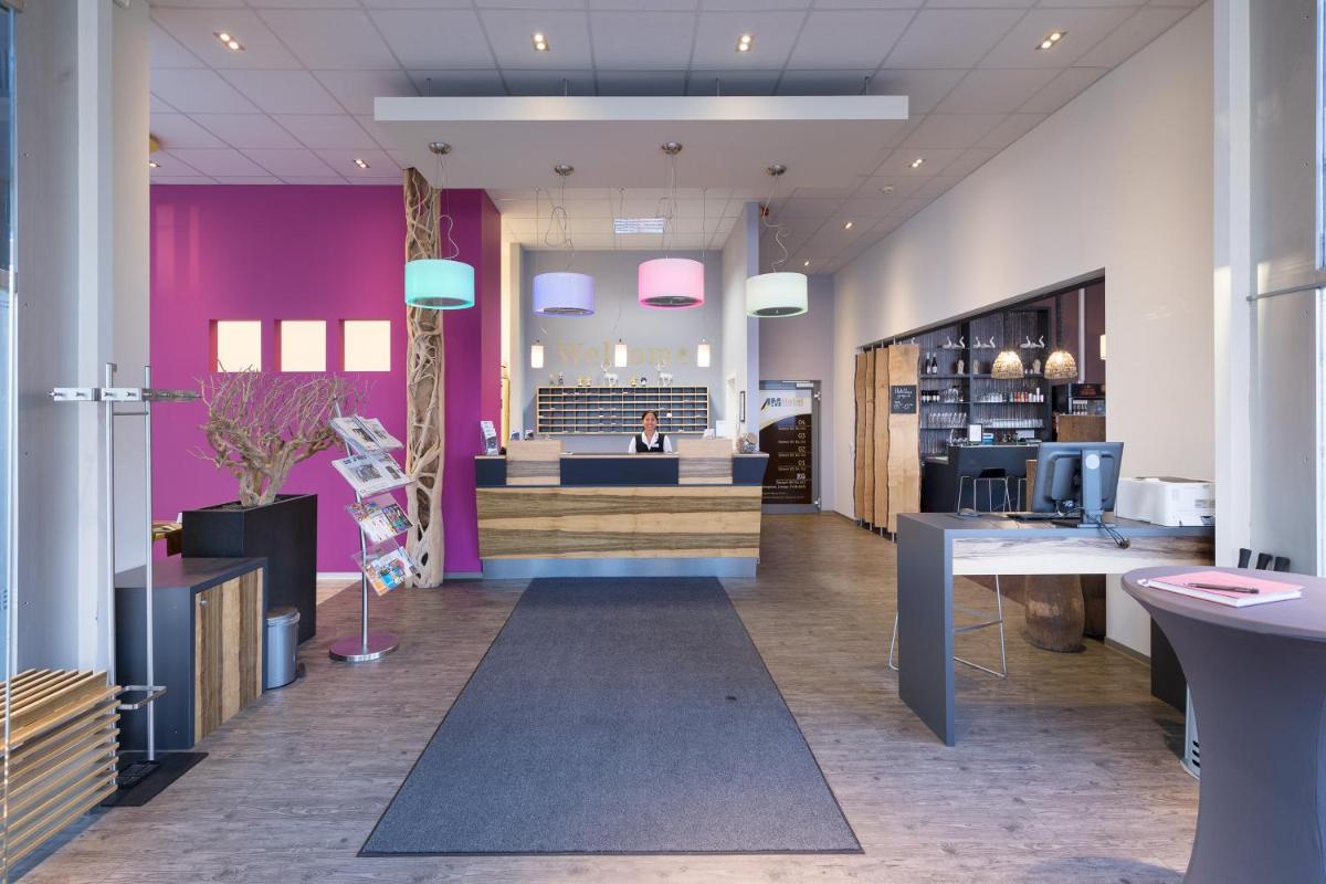 AMH Airport-Messe-Hotel Stuttgart - Housity