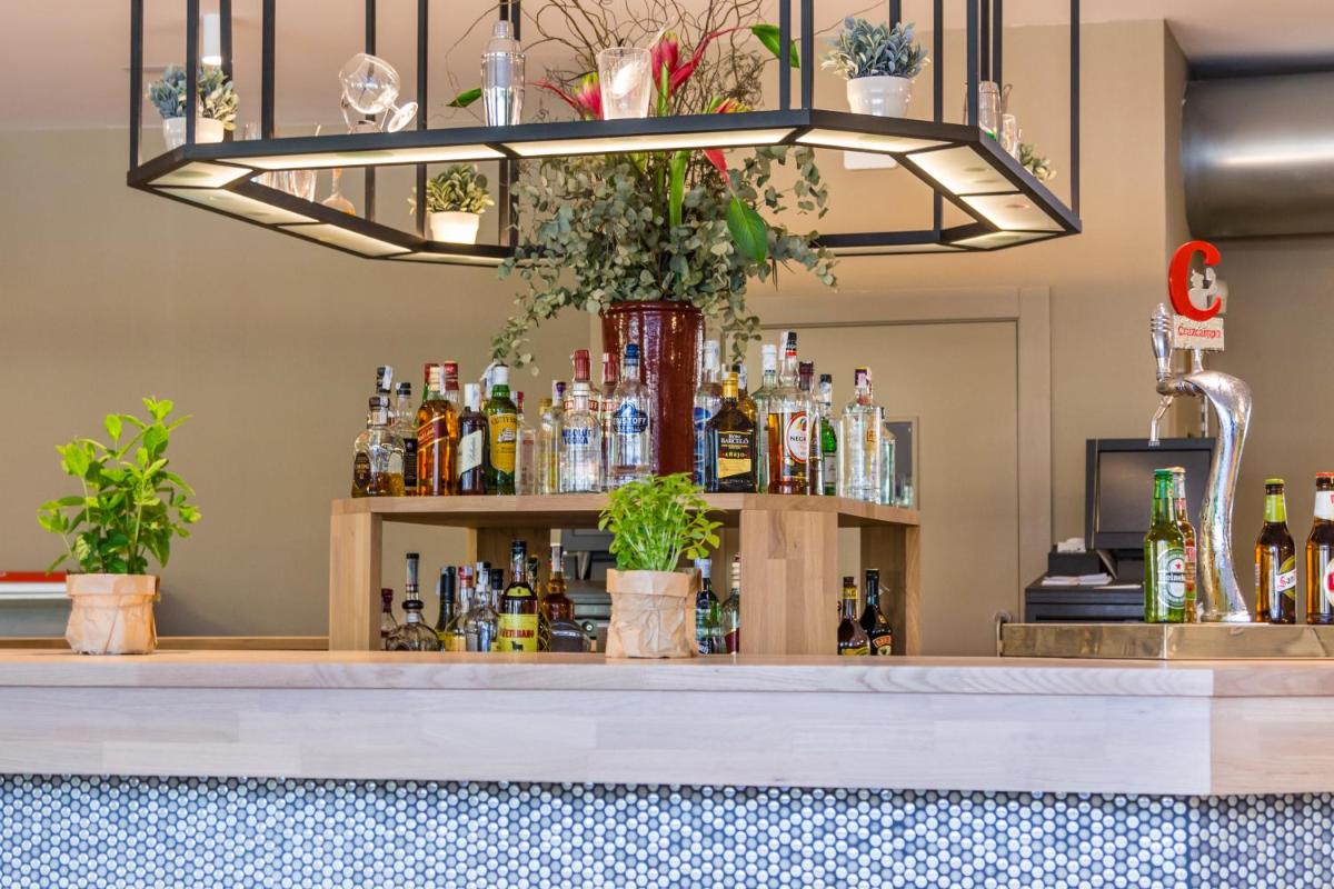 Bebidas en Intelier Orange