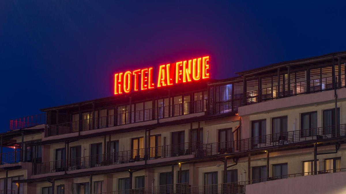 Avenue Hotel - Housity