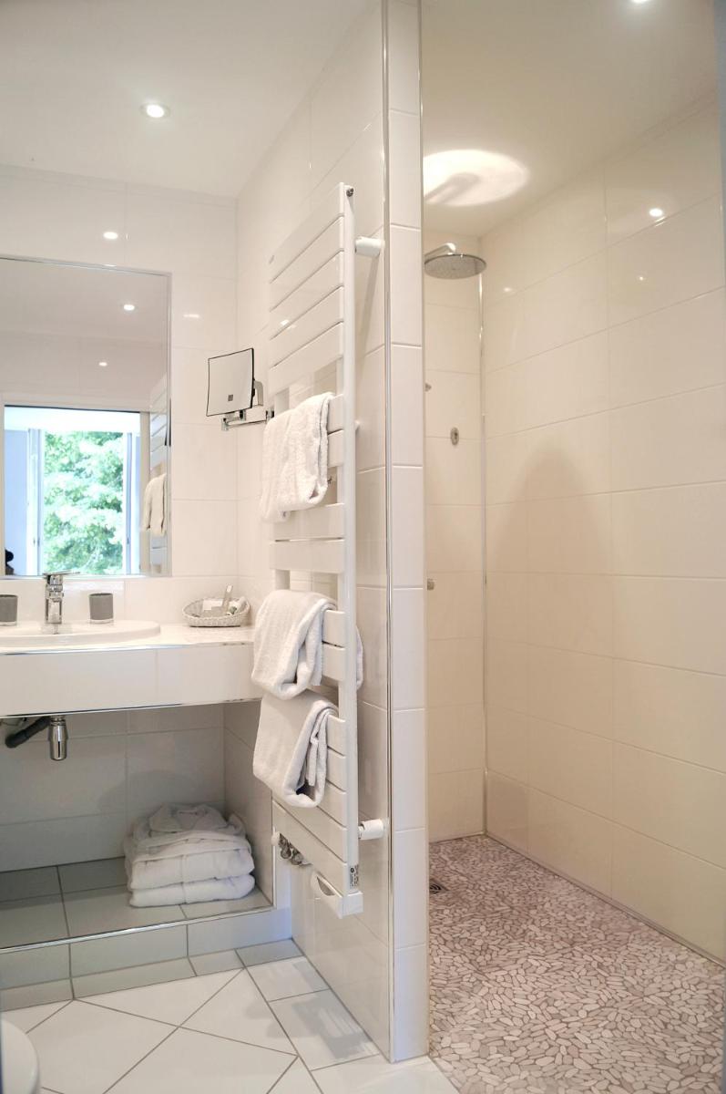 Salle de bains dans l'établissement Château de Fleurville & Spa