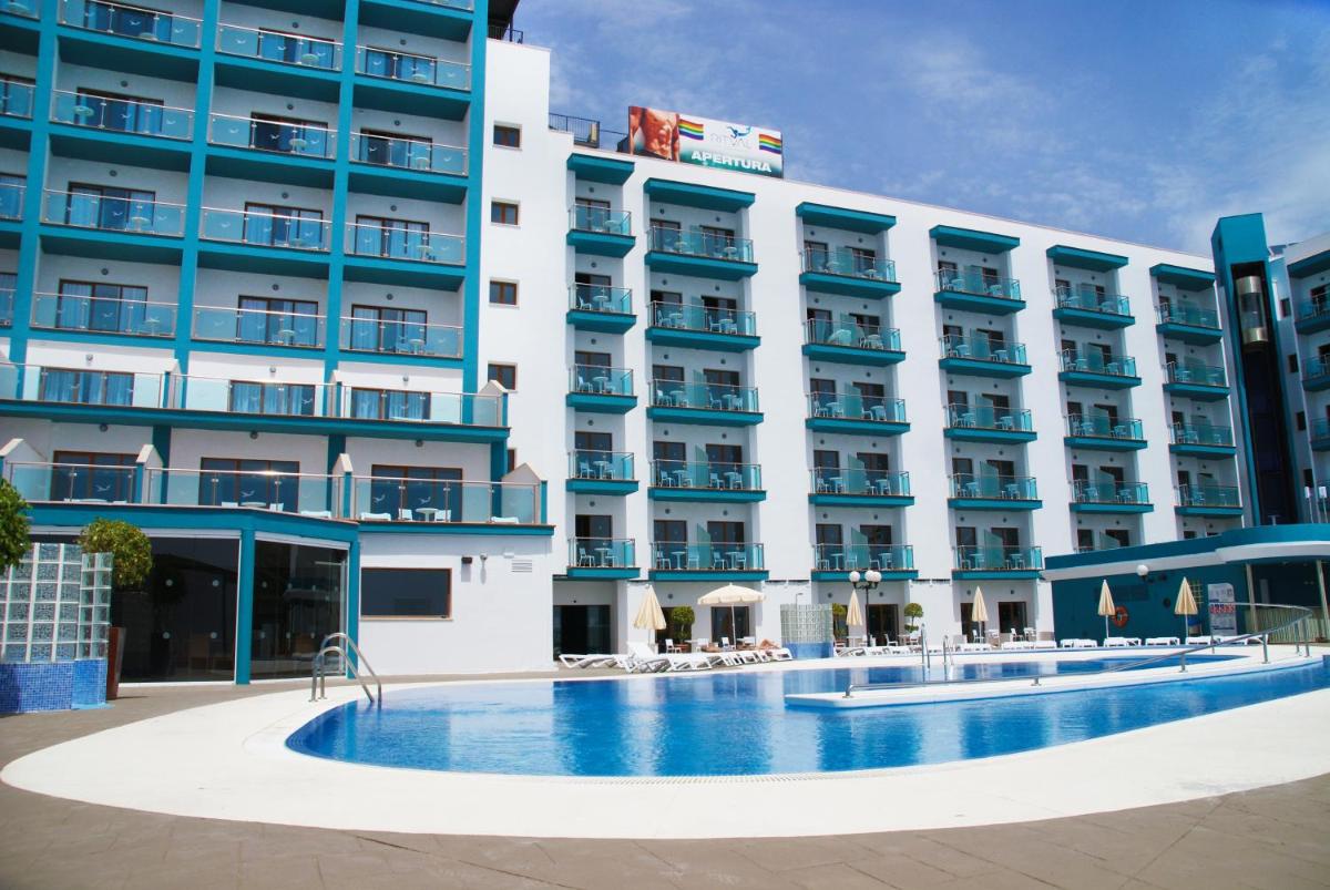 Piscina en o cerca de Hotel Ritual Torremolinos- Adults Only