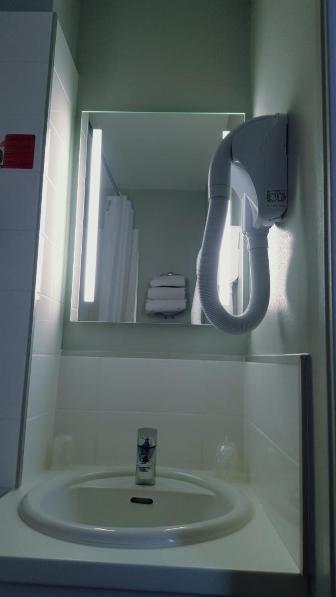 Fasthotel Tarbes Séméac - Un hôtel FH Confort - Housity