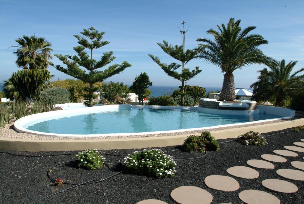 Piscina en o cerca de Hotel LIVVO Risco del Gato Suites