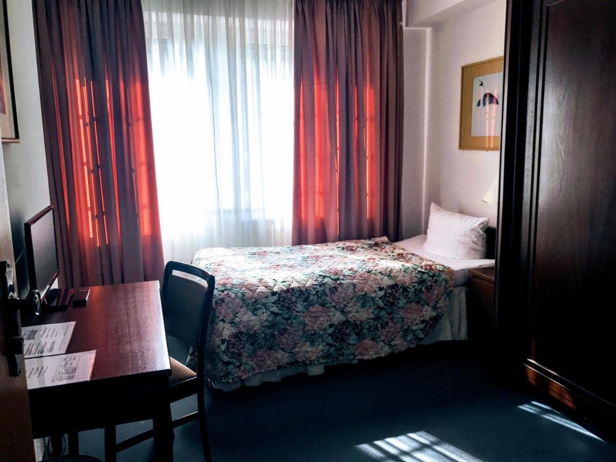 Hotel Kölner Hof - Housity
