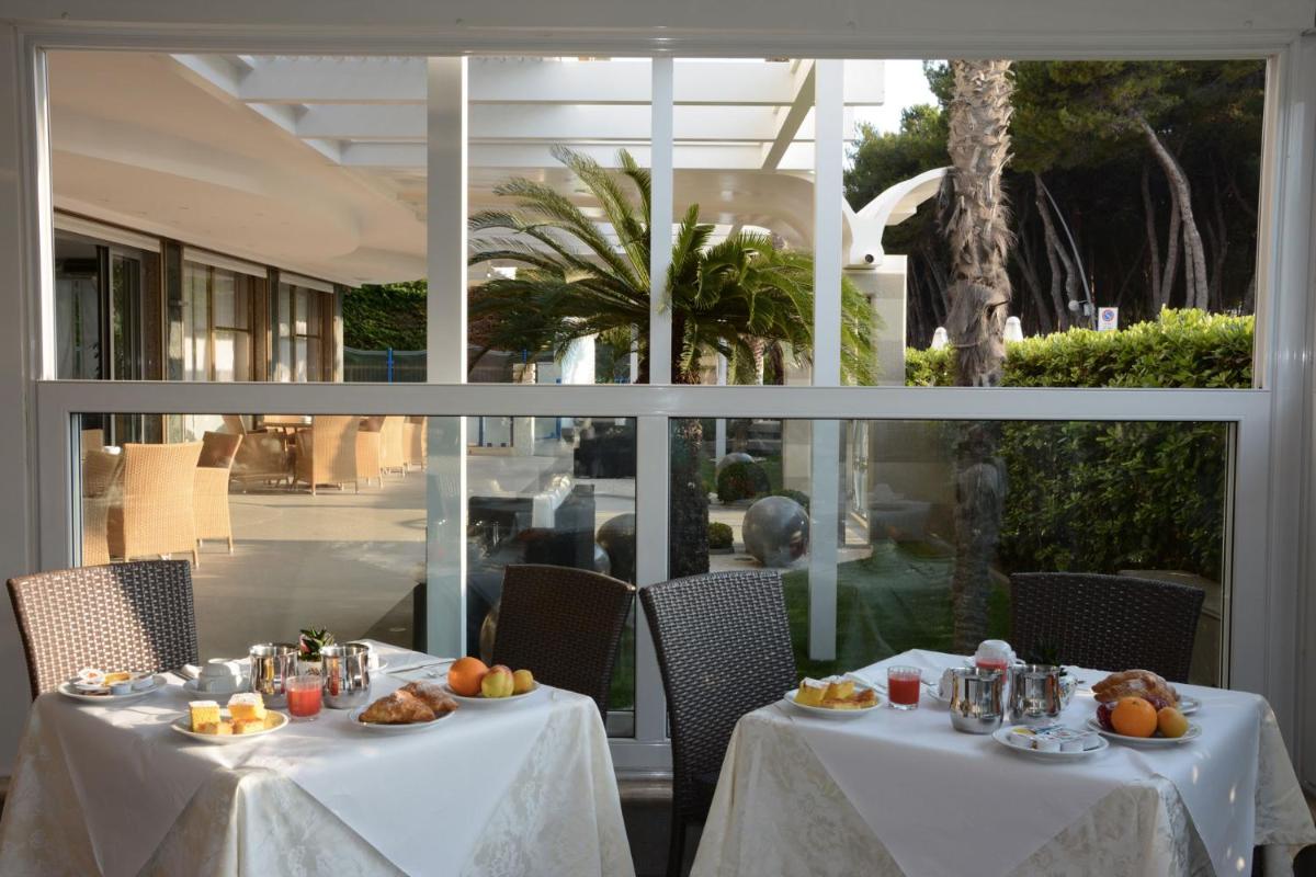 Hotel Sporting - Housity