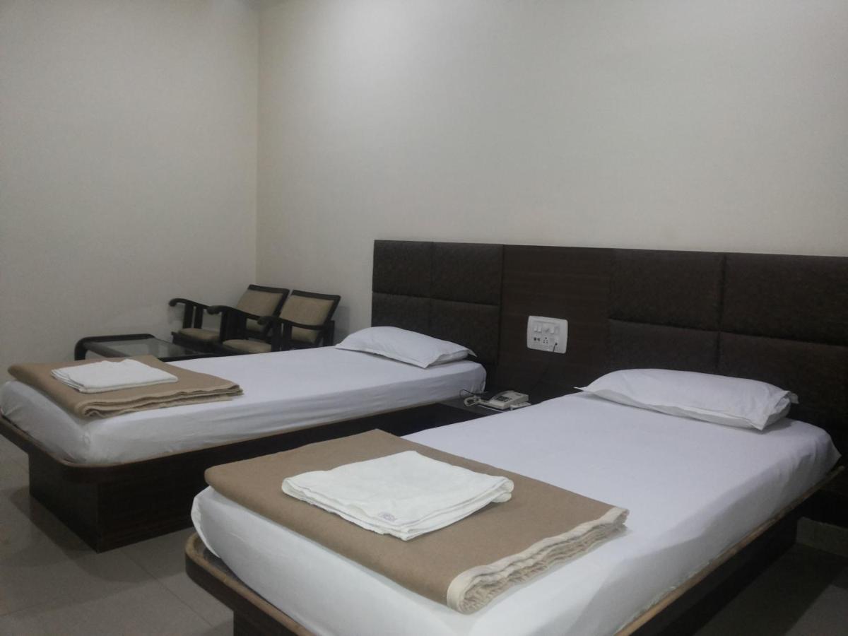 Hotel Saket Heritage - Housity