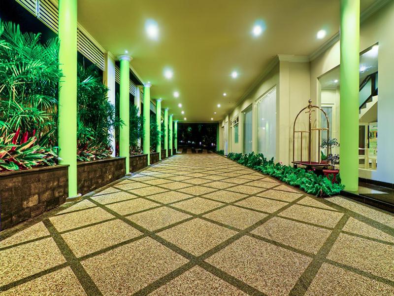 Riverstone Hotel & Cottage - Housity